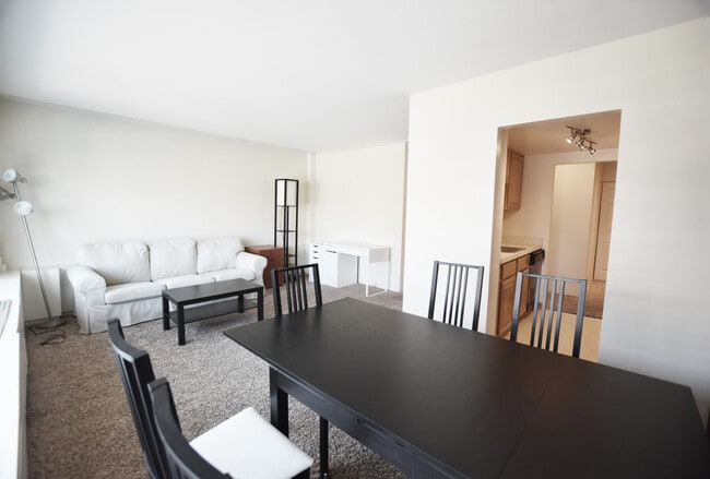 Photo - 555 E William St Unit 3i