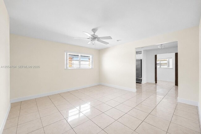 Photo - 3233 SW 25th St Unit 2