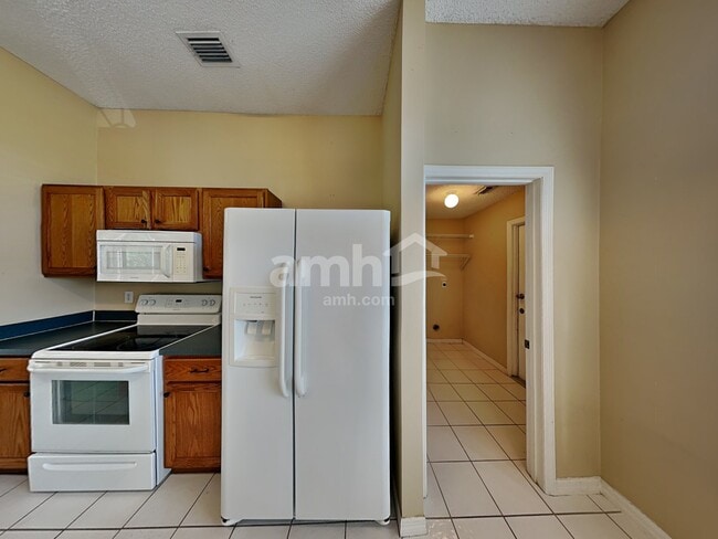 Photo - 6200 Erik Ct