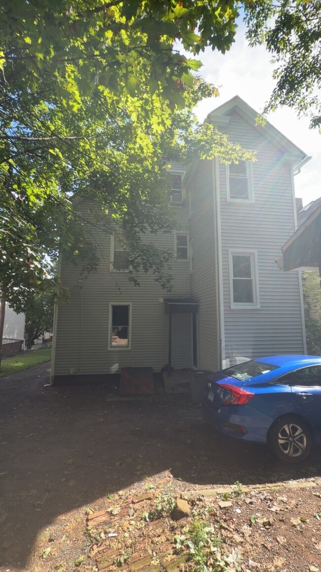 48 Pardee St Unit 1