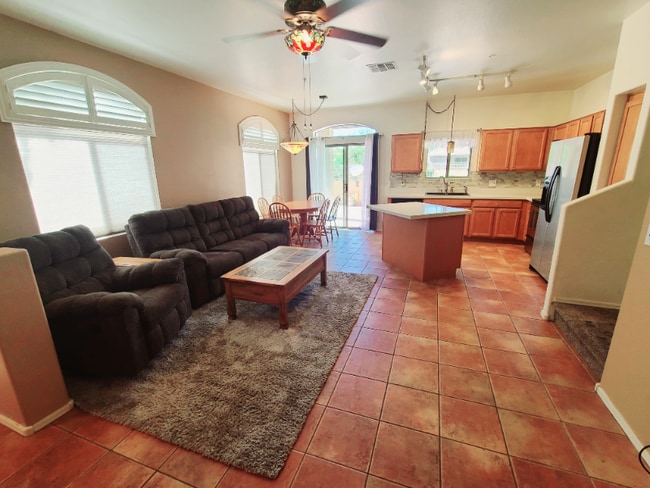 Photo - 16620 S 48th St