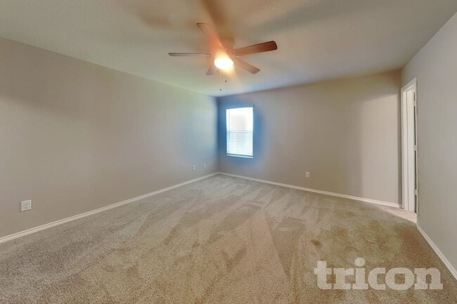 Photo - 8511 Amistad Cove