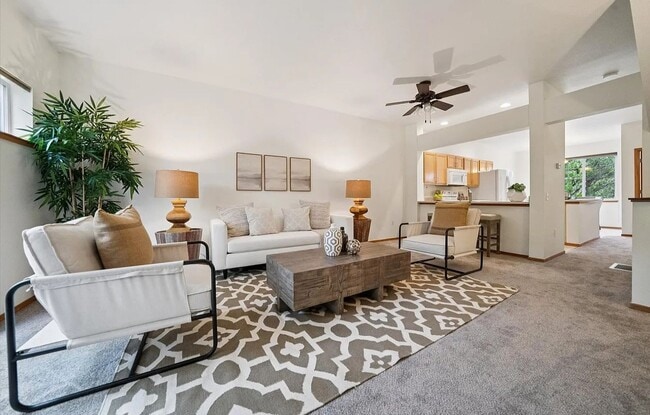 Photo - 775 SW Dillan Dr