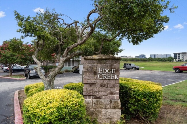 12166 Metric Blvd Unidad 1