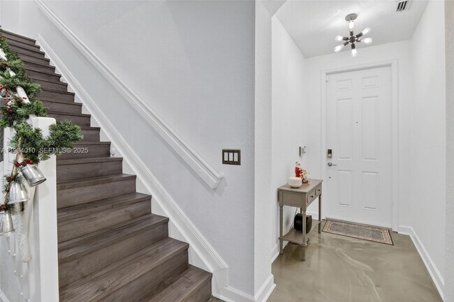 Photo - 12140 Village Pl