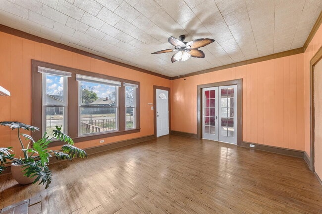 Photo - Stylish 1920s Gem Near Downtown with Fresh Updates