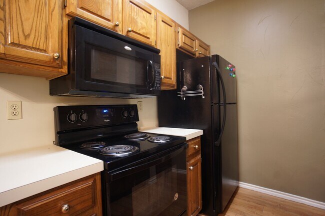 Photo - PRELEASE 8/15/2025 2 bed 2 bath Unit 102