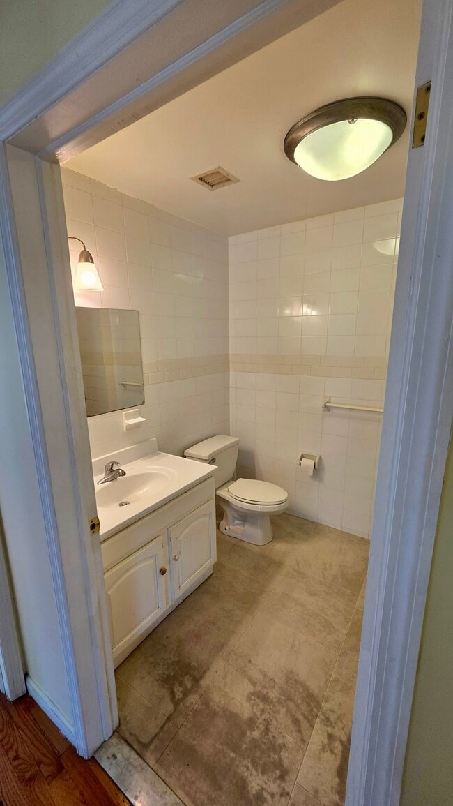 Photo - 16 Franklin St Unidad 102 C3.1500