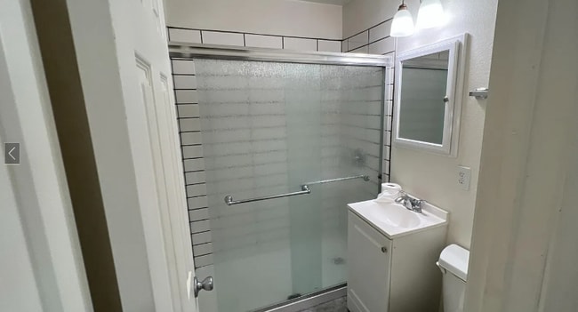 Photo - 186 Madoline St Unit D