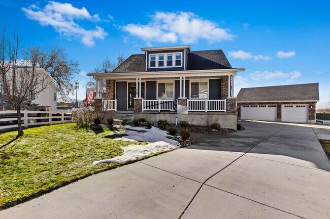 Photo - 369 Clark Cir