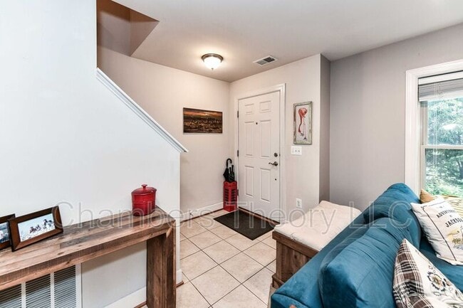 Photo - 2505 S Kenmore Ct