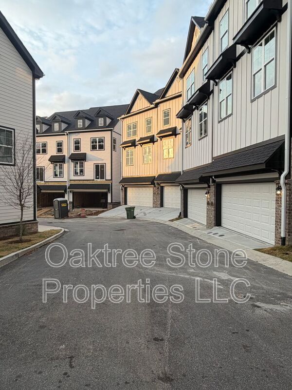 Photo - 1973 Hollywood Rd