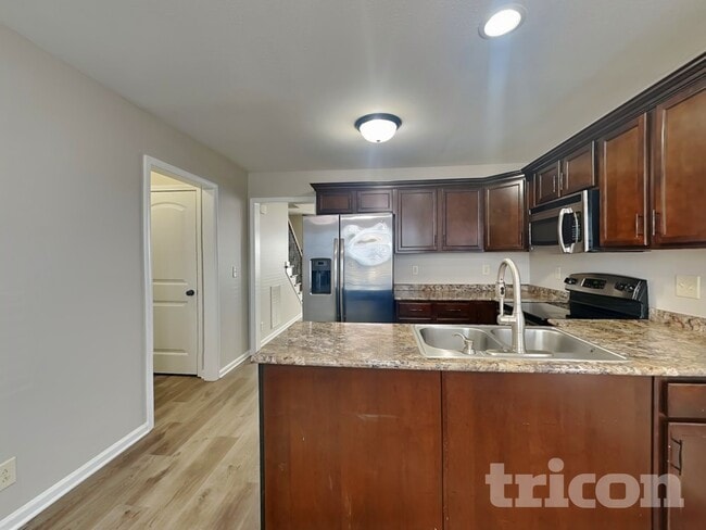 Photo - 1033 Dwight Eisenhower Way