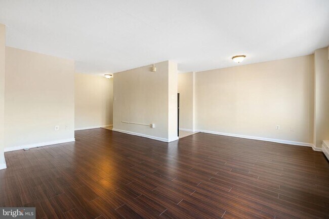 Photo - 2101 Chestnut St Unit 518