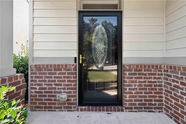 3744 Hampshire Walk SW