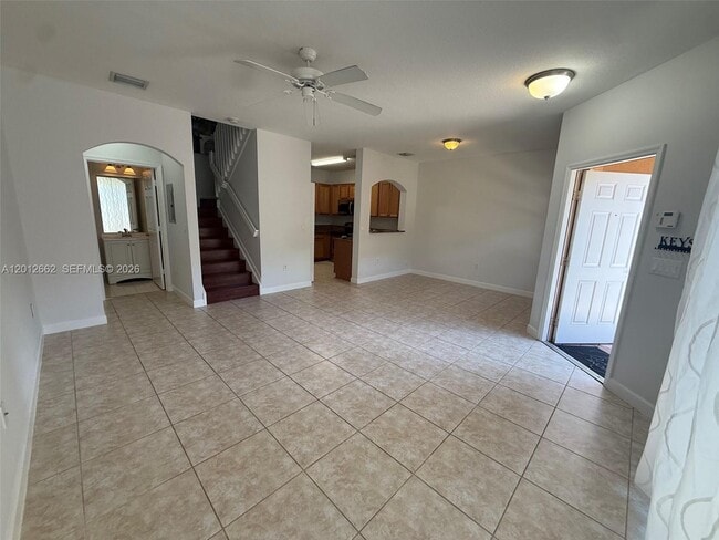 2728 SW 120th Terrace