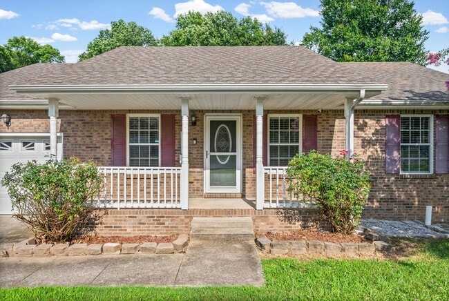 Photo - Pet Friendly Three Bedroom!