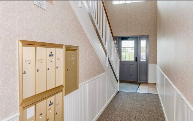 Photo - Crestmont 104