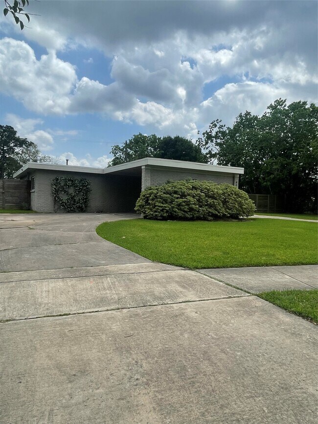 Photo - 4011 Ebbtide Dr