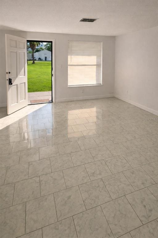 Photo - 5622 River Rd