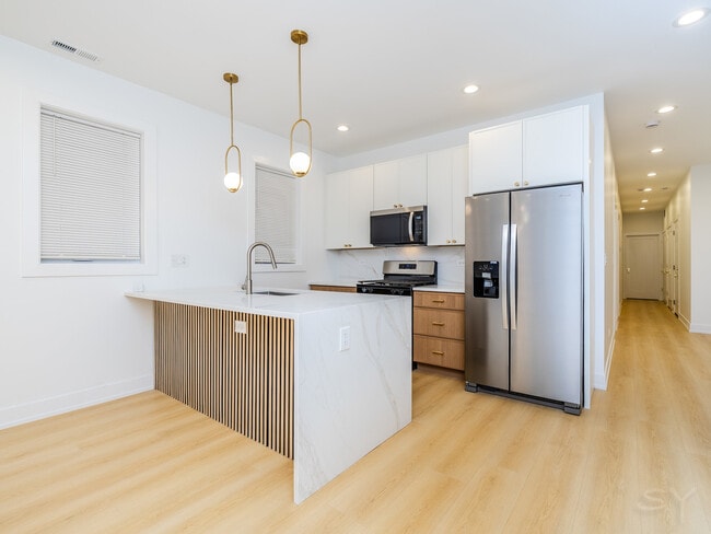 Photo - 6036 S Rhodes Ave Unit 1