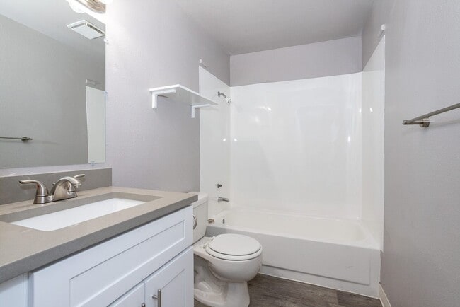 Photo - Forest Park Apartments