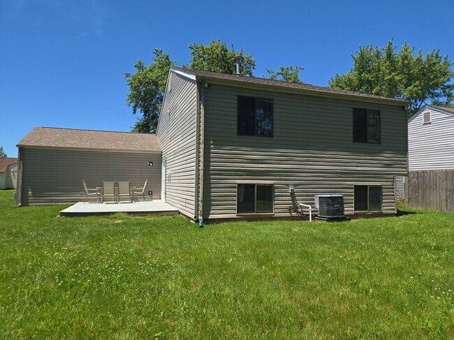 Photo - 235 Meadow Glen Dr