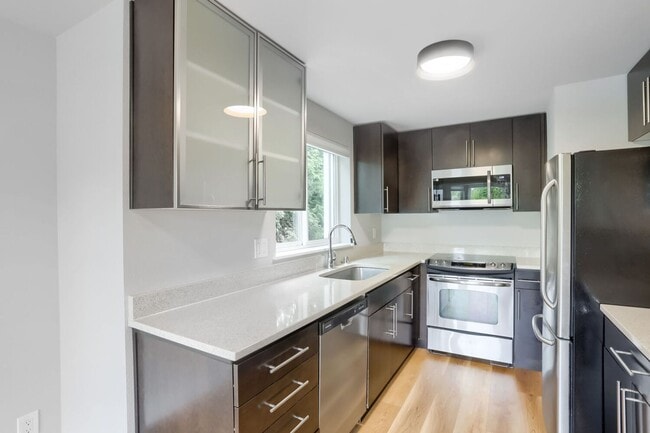 Photo - Martine Apartments