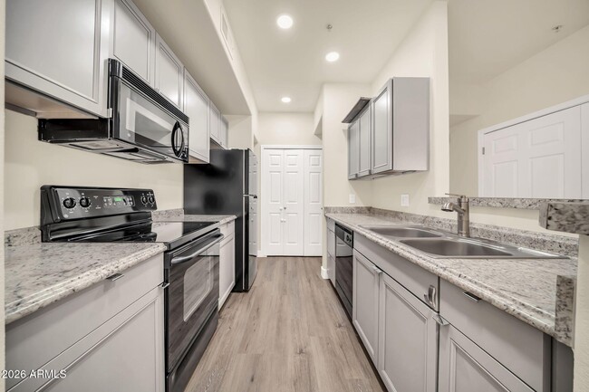 Photo - 9820 N Central Ave Unidad 120