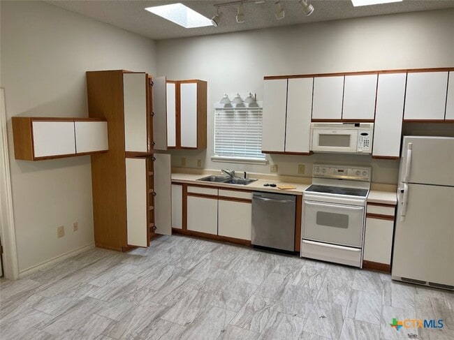 Photo - 1375 Canyon Trce