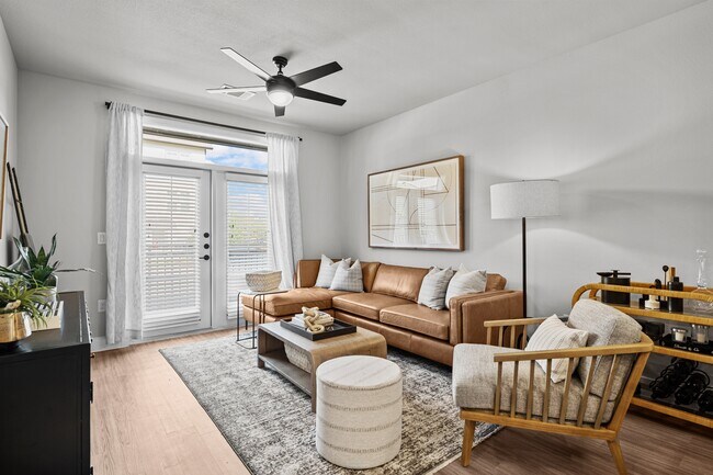 Photo - Lenox Grand