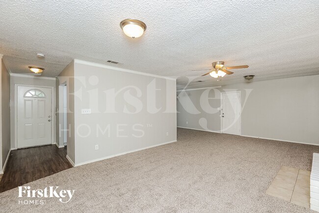 Photo - 3001 Rufe Snow Dr