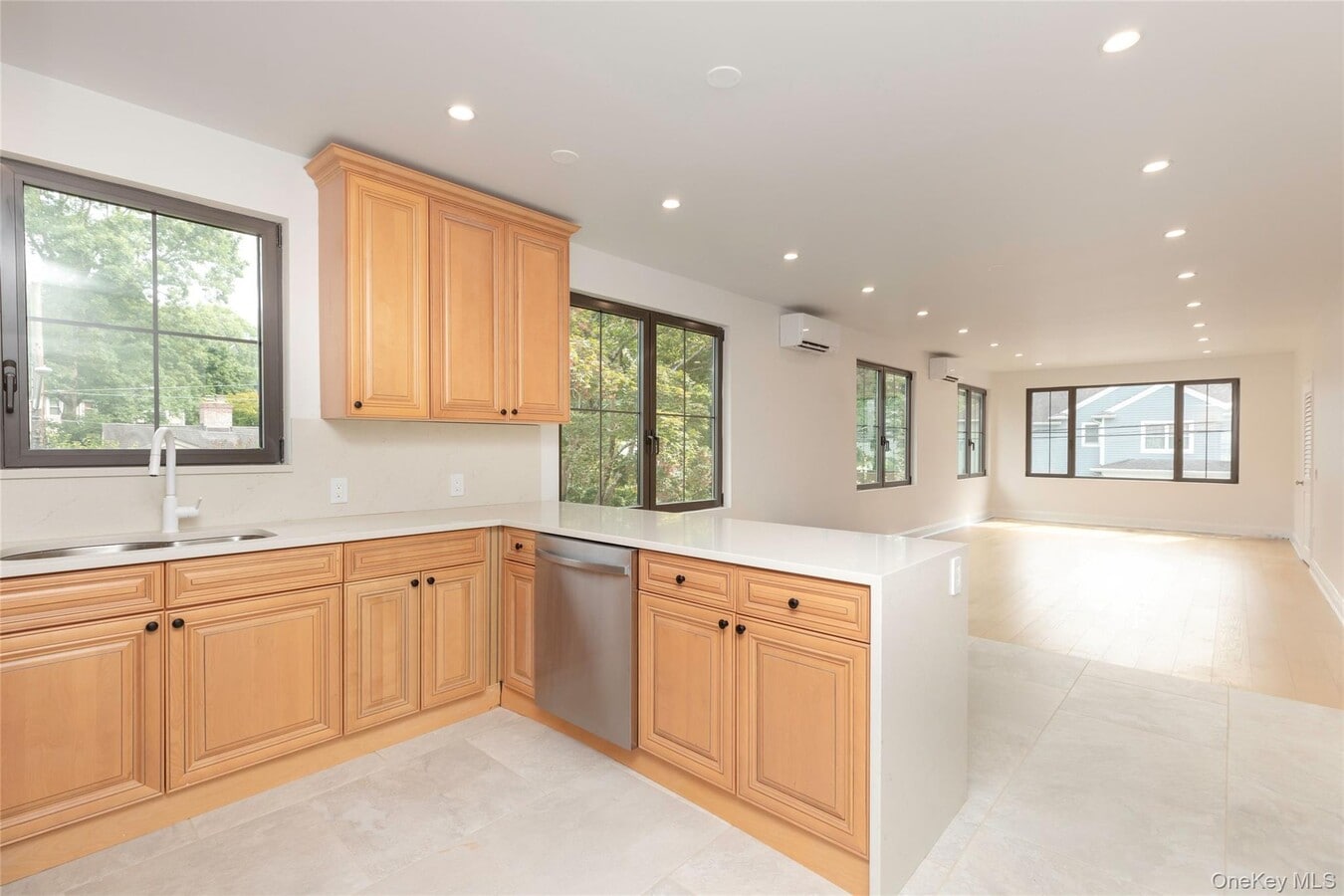 Photo - 31 Maple St Unit 2