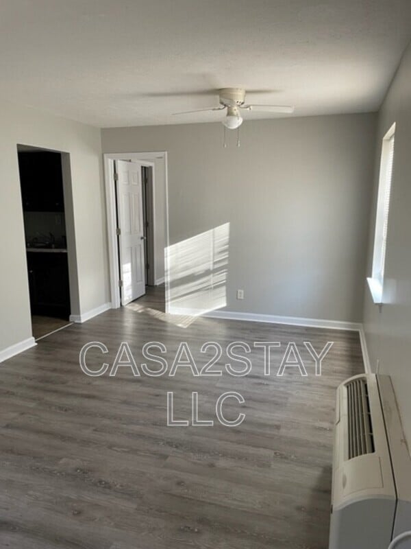 Building Photo - 411 Iowa Ave Unit 6