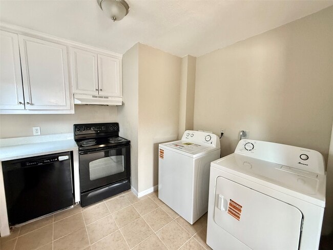 Photo - 3914 Hoffman St