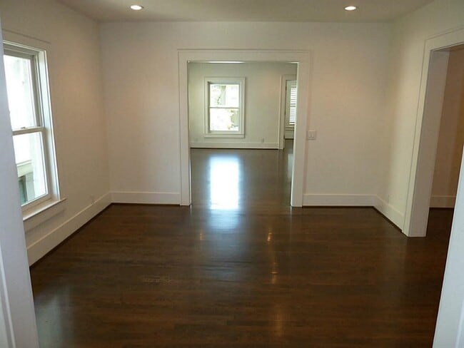 Photo - 408 Avondale St