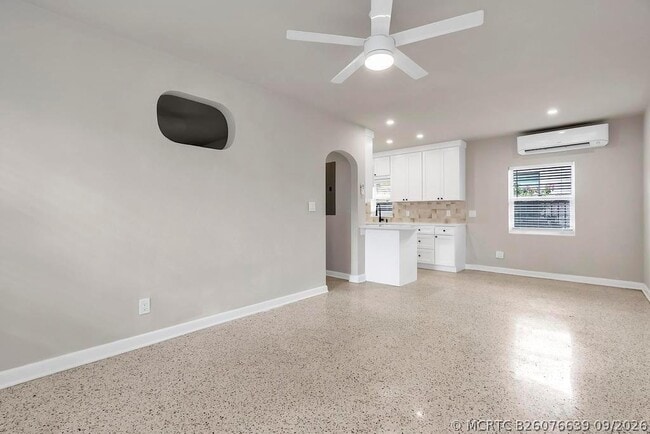 3 Ocean Breeze Unit 3