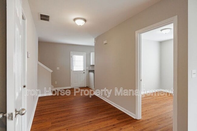 Photo - 638 Mill Stone Bluff