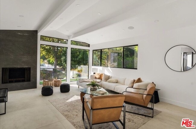 Photo - 3873 Royal Woods Dr