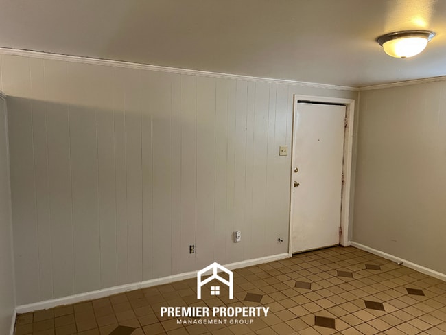 Photo - Cozy 1BR Apartment Near Downtown Huntsville w/ Bright Windows & Yard Access