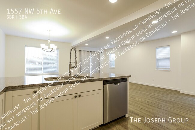 Photo - 1557 NW 5th Ave