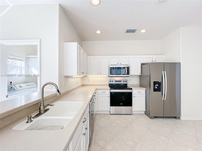 Photo - 4874 Sabal Lake Cir