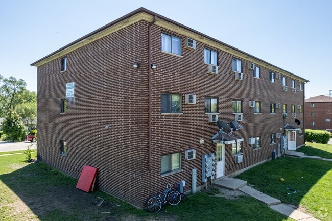 Evergreen Apartments