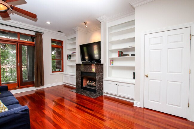 Photo - 2521 W North Ave Unit A