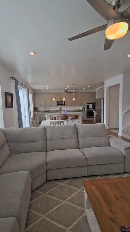 Photo - 1766 Johnstown Rd