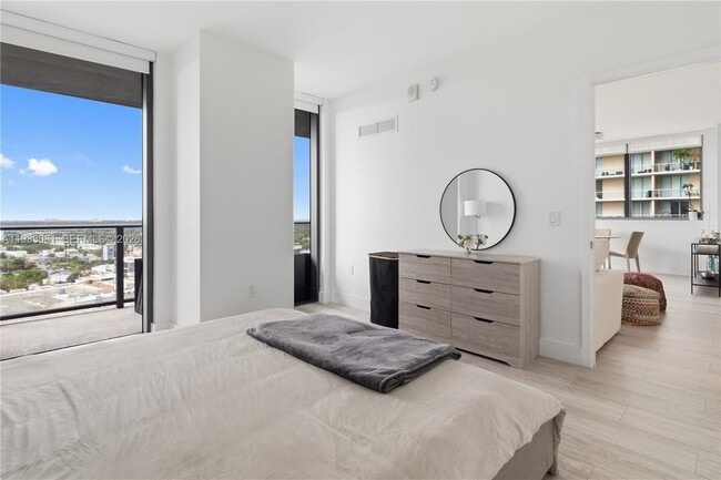 Photo - 121 NE 34th St Unit 2109
