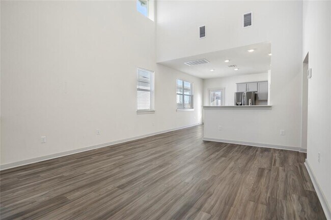 Photo - 8006 Linda Michelle Ln