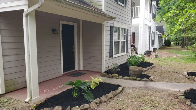 Photo - 6207 Spruce Bough Ct