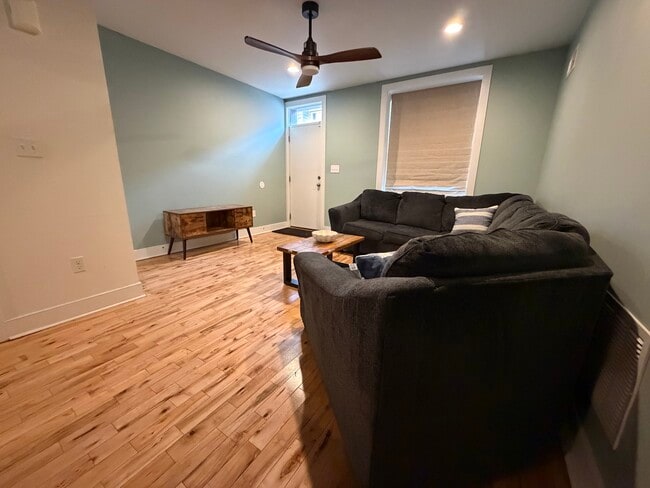 Photo - 3034 Baltz St