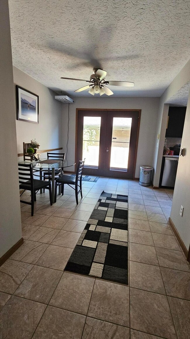 Photo - 5305 Berrywood Dr